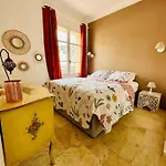 Centre San Peire Apartment